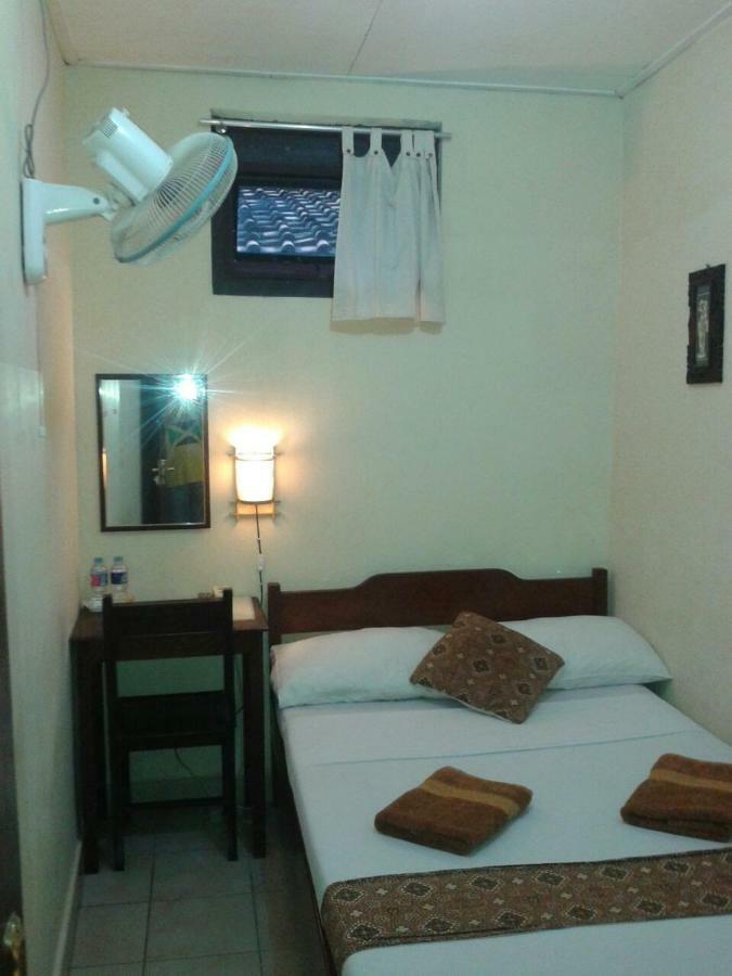 Kamar Double dengan Kamar Mandi Bersama