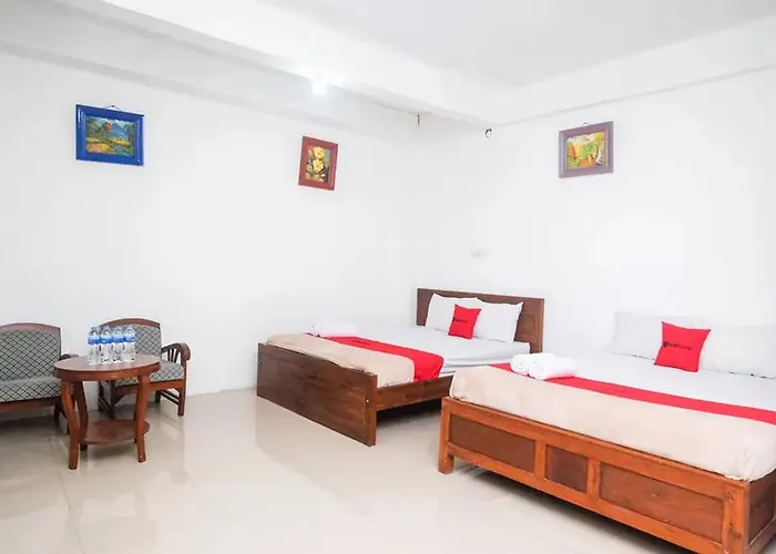 RedDoorz Syariah near Titik Nol Yogyakarta Hotel